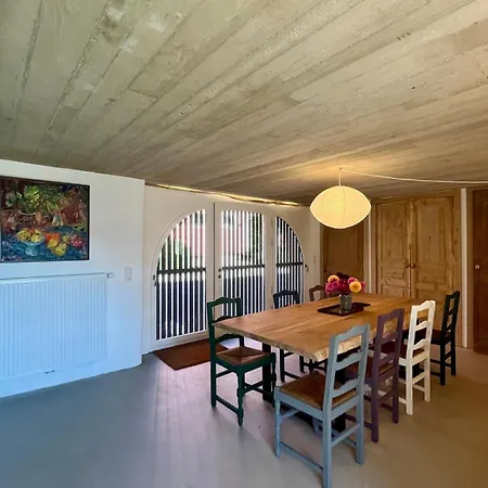 Eschette Retreat *